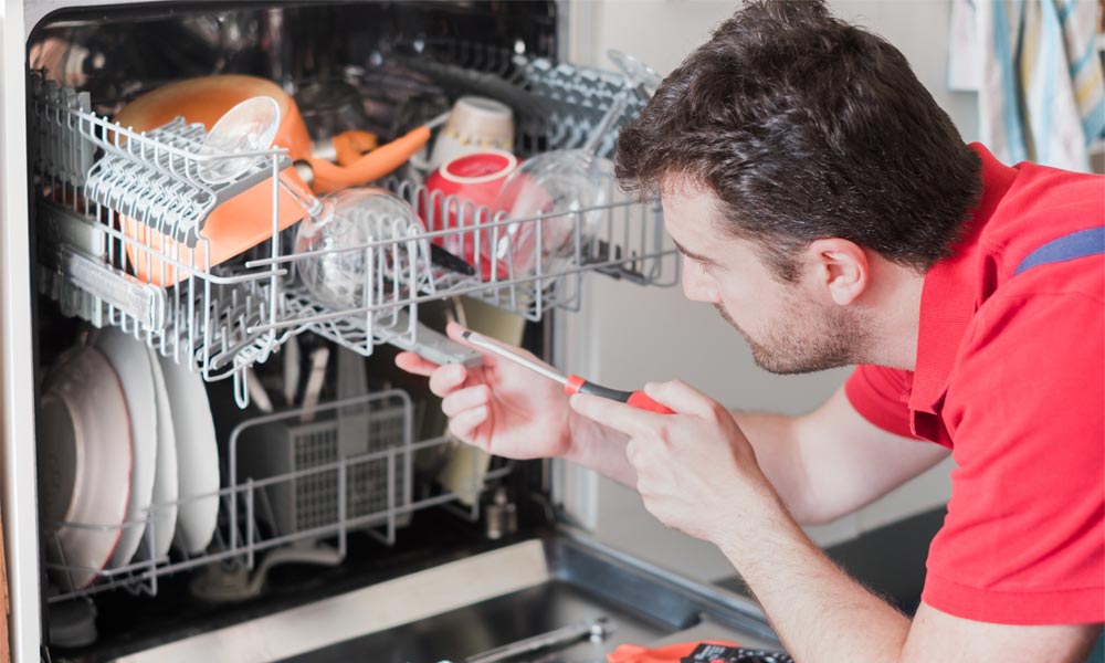 خدمات تخصصی و نصب و تعمیرات ماشین ظرفشویی در کرج و تهران توسط عیسی گلستانی زاده